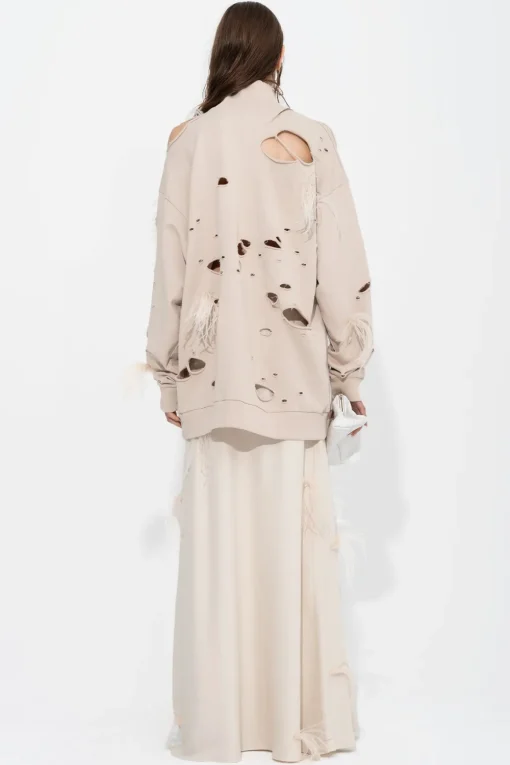 BEIGE DISTRESSED TURTLENECK WITH FEATHERS