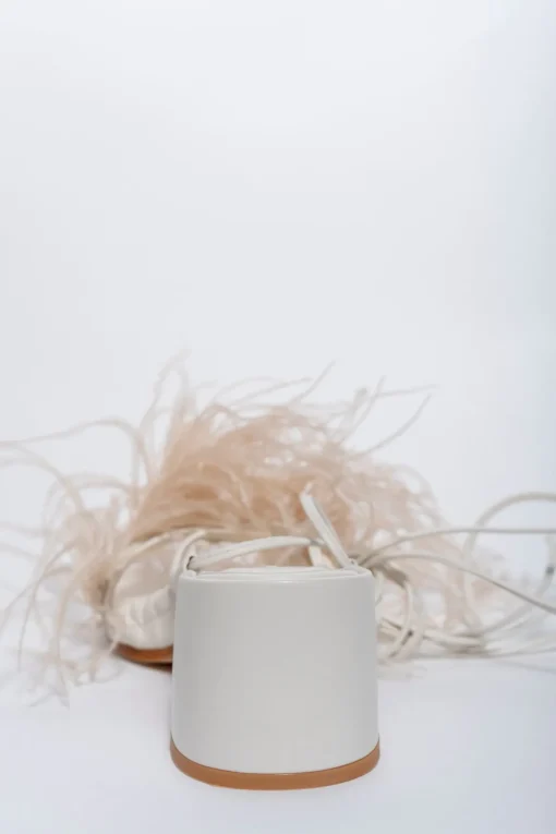 BEIGE FEATHER STRAPPY SANDAL
