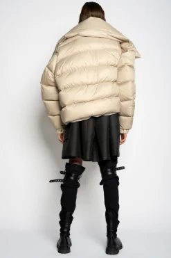 BEIGE M'A PUFFER JACKET