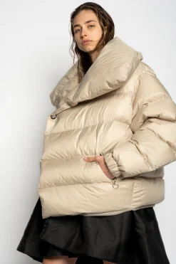 BEIGE M'A PUFFER JACKET