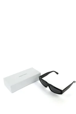 BLACK ANGULAR FRAME SUNGLASSES