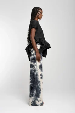 BLACK CAP SLEEVE PLISSE T-SHIRT