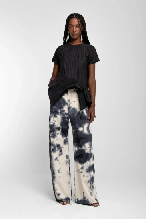 BLACK CAP SLEEVE PLISSE T-SHIRT