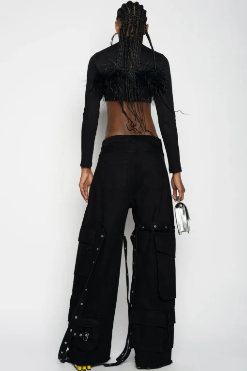BLACK CROPPED FEATHER TOP