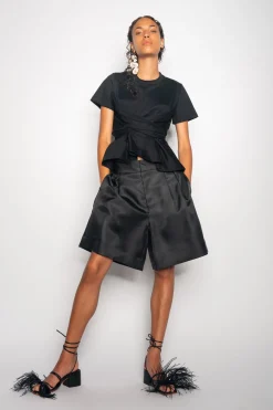 BLACK CROSS WAIST DRAPE T-SHIRT