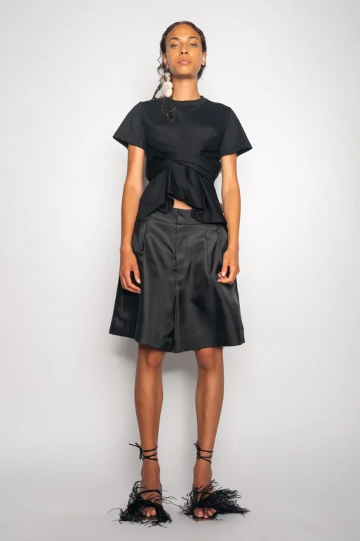 BLACK CROSS WAIST DRAPE T-SHIRT