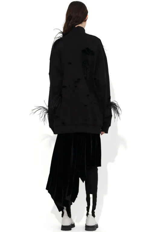 BLACK DISTRESSED TURTLENECK WITH FEATHERS