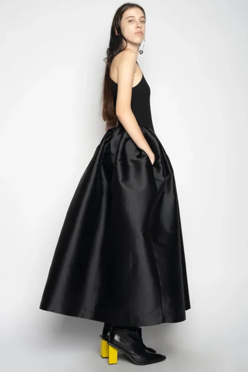 BLACK DRESS WITH TANK TOP SCOOPED