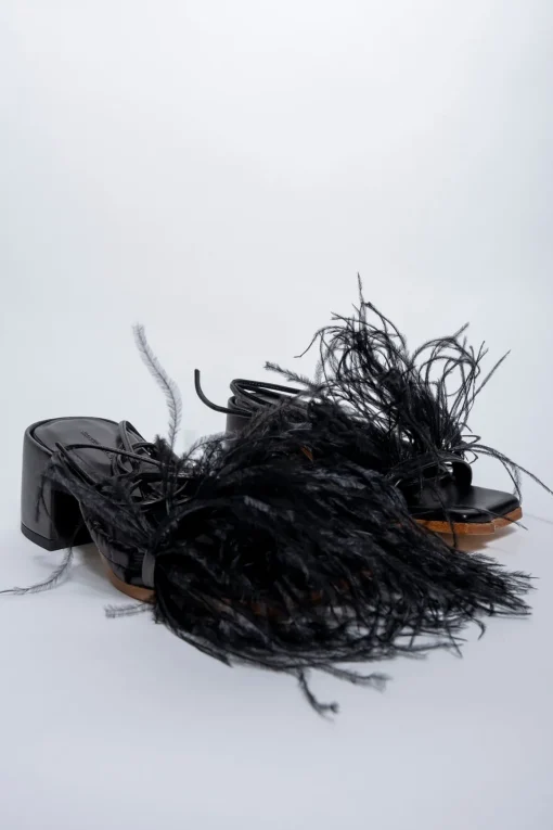 BLACK FEATHER STRAPPY SANDAL