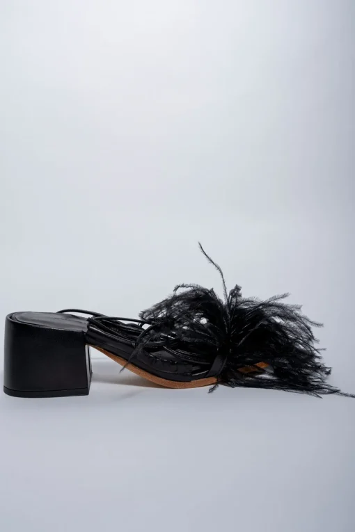 BLACK FEATHER STRAPPY SANDAL