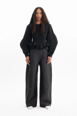BLACK FRILL SWEATSHIRT