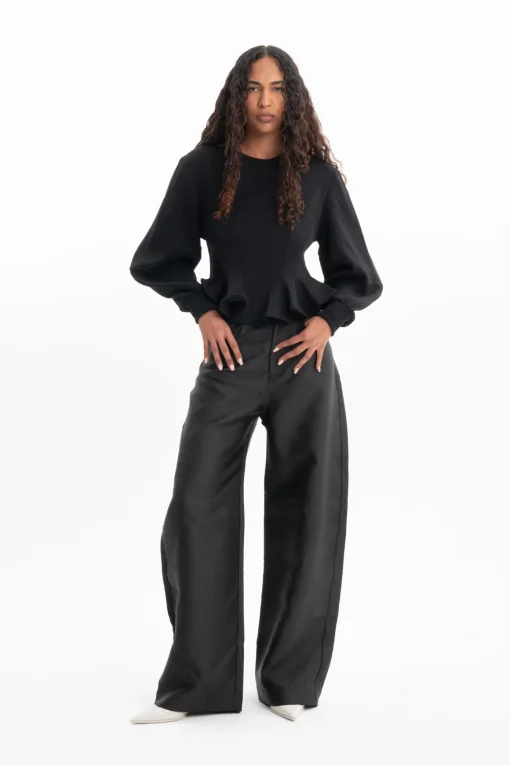 BLACK FRILL SWEATSHIRT