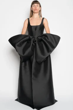 BLACK FRONT BOW TOP