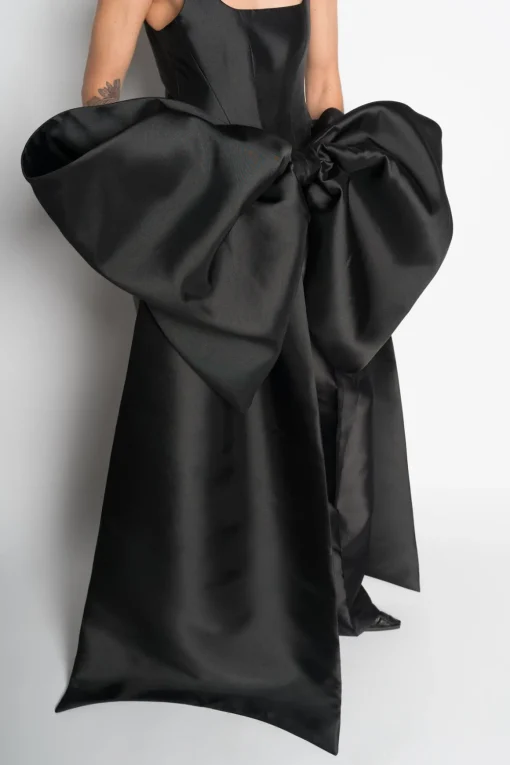 BLACK FRONT BOW TOP