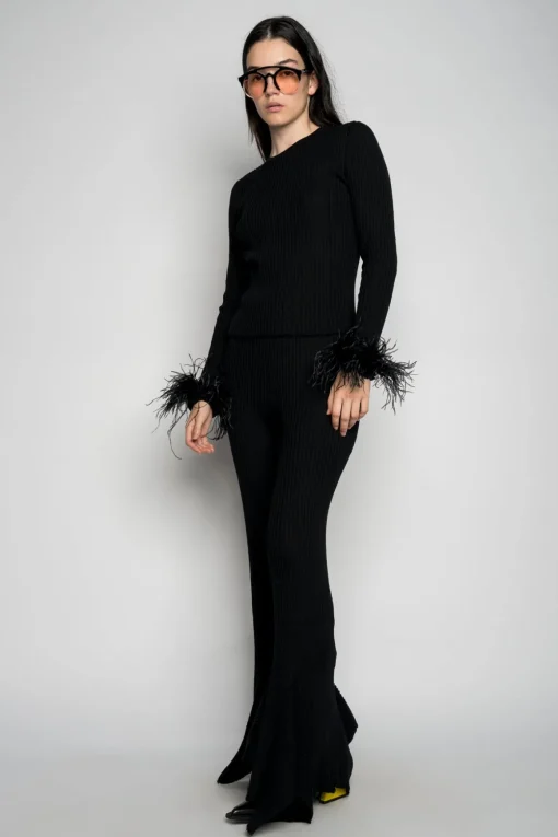 BLACK MERINO WOOL FITTED TOP WITH FEATHERS