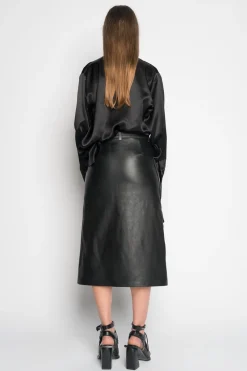 BLACK MIDI LEATHER SKIRT