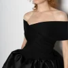 BLACK OFF SHOULDER TOP