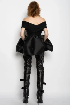 BLACK OFF SHOULDER TOP