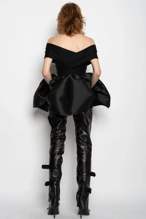 BLACK OFF SHOULDER TOP