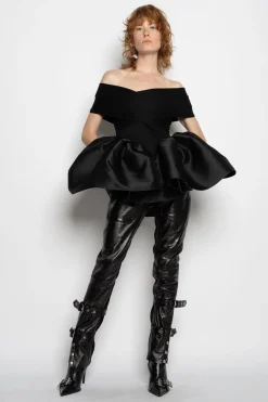 BLACK OFF SHOULDER TOP