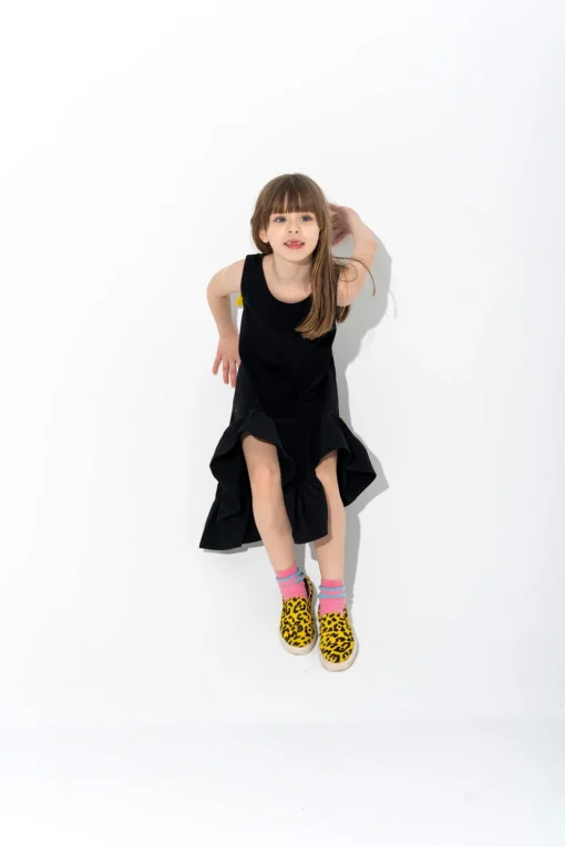 BLACK SLEEVELESS FLOUNCE DRESS