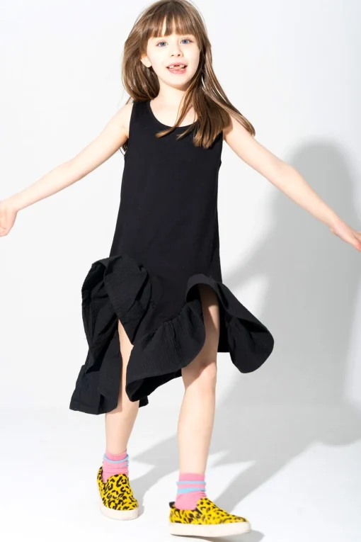 BLACK SLEEVELESS FLOUNCE DRESS