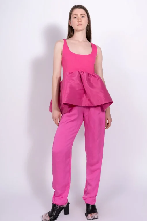 BRIGHT PINK SLEEVELESS PUFF HEM TOP