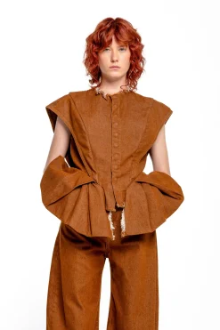 BROWN DENIM STRUCTURE SHOULDER CINCHED TOP