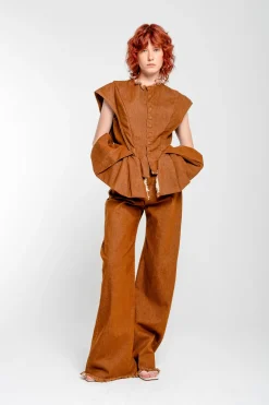 BROWN DENIM STRUCTURE SHOULDER CINCHED TOP