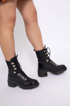 CHUNKY SOLE BOOT