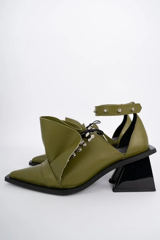 KHAKI POINTY FRILL LACE UP PUMPS