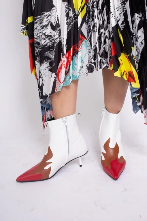 POINTY KITTEN HEEL FLAME BOOTS IN WHITE