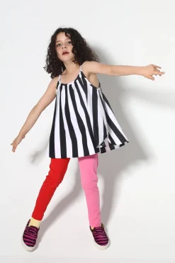 RED AND PINK LEGGINGS