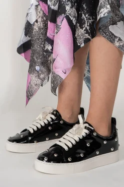 STUDDED PATENT LEATHER CLASSIC SNEAKER
