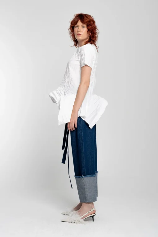 WHITE CAP SLEEVE PLISSE T-SHIRT