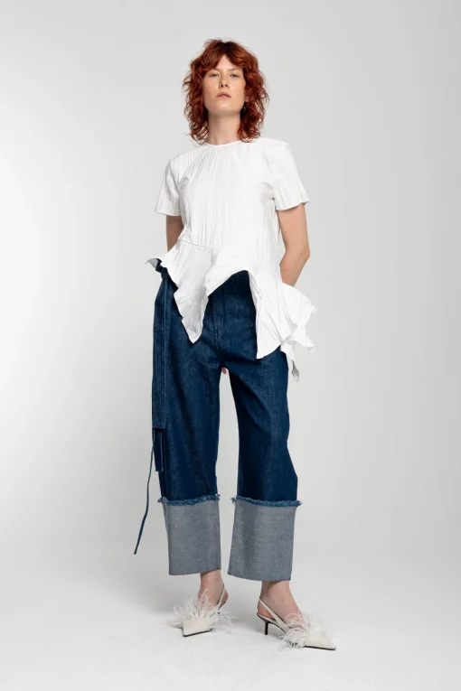WHITE CAP SLEEVE PLISSE T-SHIRT