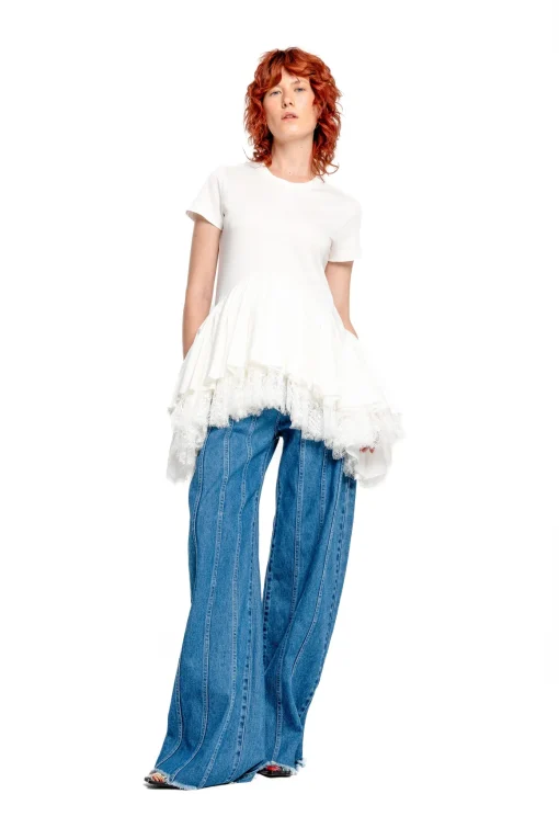 WHITE CAP SLEEVE T-SHIRT WITH FRILL AND LACE HEM