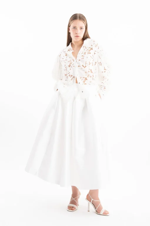 WHITE EMBROIDERED PUFF SLEEVE SHIRT