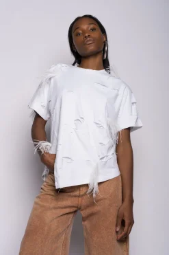 WHITE LINED DISTRESSED T-SHIRT WITH FEATHERS