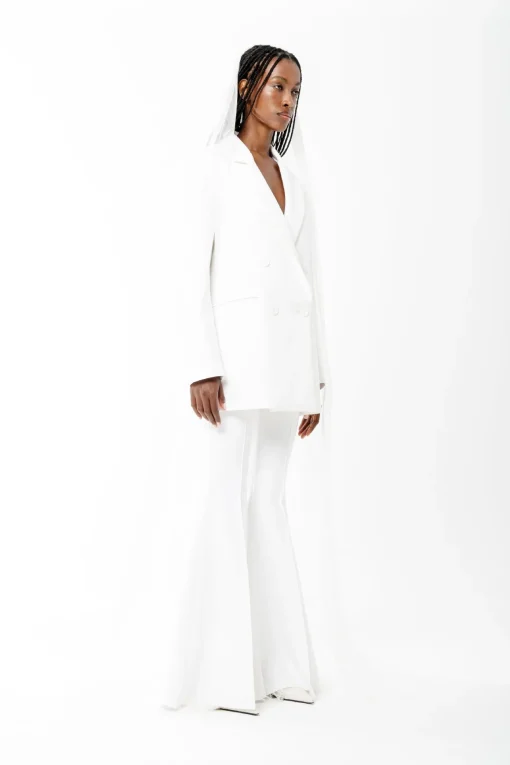 WHITE OVERSIZED BLAZER