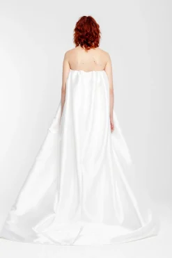 WHITE PLEATED STRAPLESS TRAIN TOP
