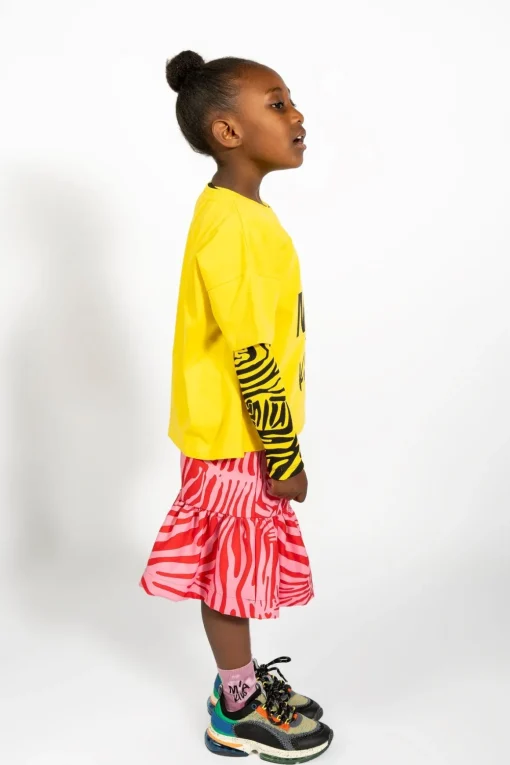 YELLOW EMBROIDERED T-SHIRT